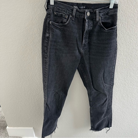 Zara black wash button fly straight leg ankle fray jeans - Picture 2 of 9